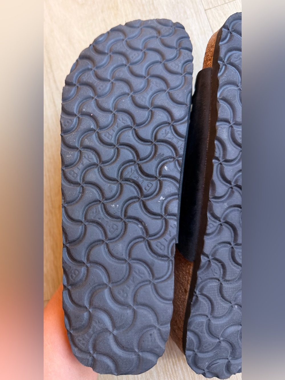 Birkenstock women’s Granada sandals black size 38 or 7.5 - Picture 5 of 6